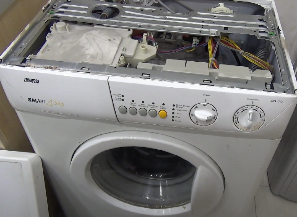 Установка стиральной машины Zanussi