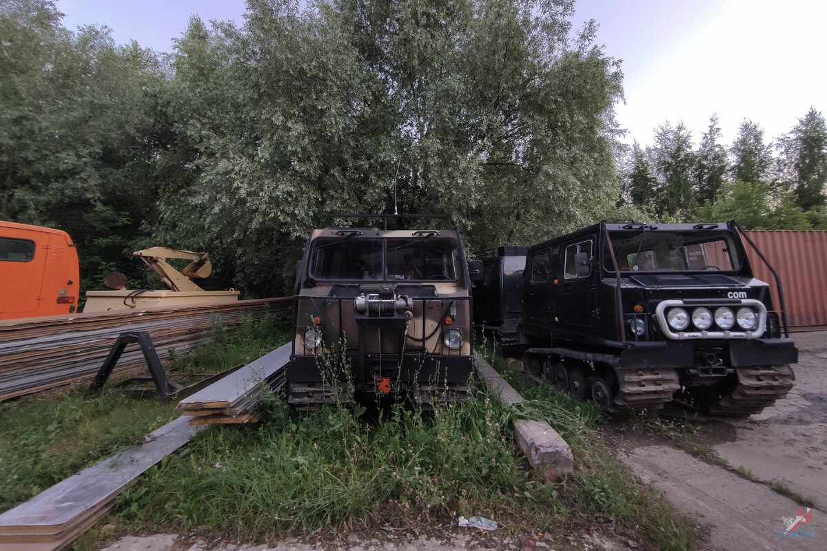 Нашел в промзоне странные автомобили. «Газель на гусеницах» и другие машины  вызвали сильное удивление | ComDig | Urban Exploration | Дзен