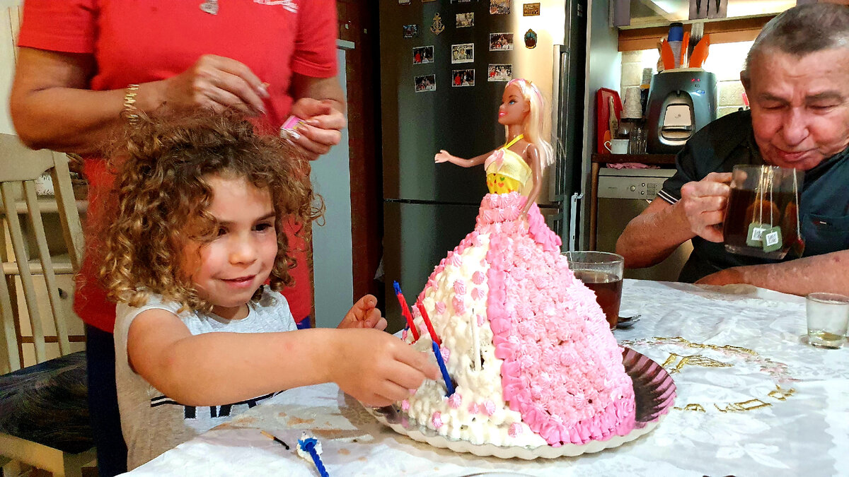 Как приготовить торт куклу