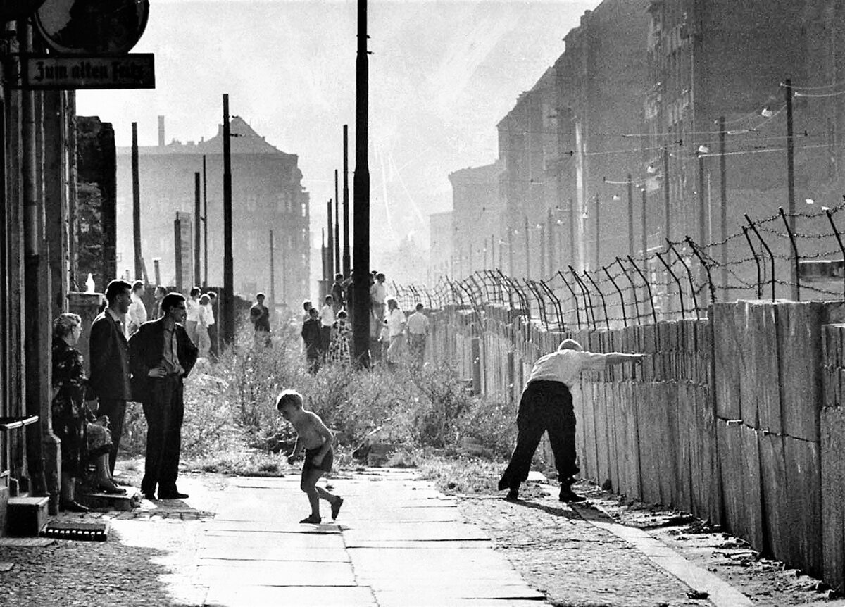 Берлинская стена 1961