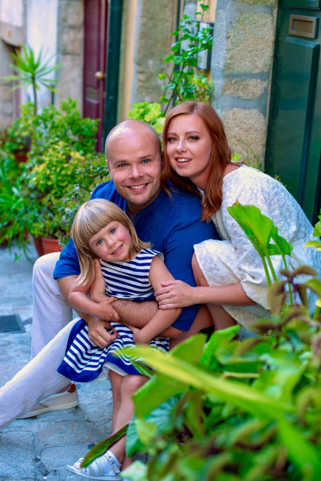 Юлия Савичева с мужем и дочкой, фото: peopletalk.ru