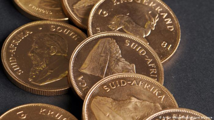 Некоторые из монет, обнаруженных в 2016 году, были сделаны только в том же году