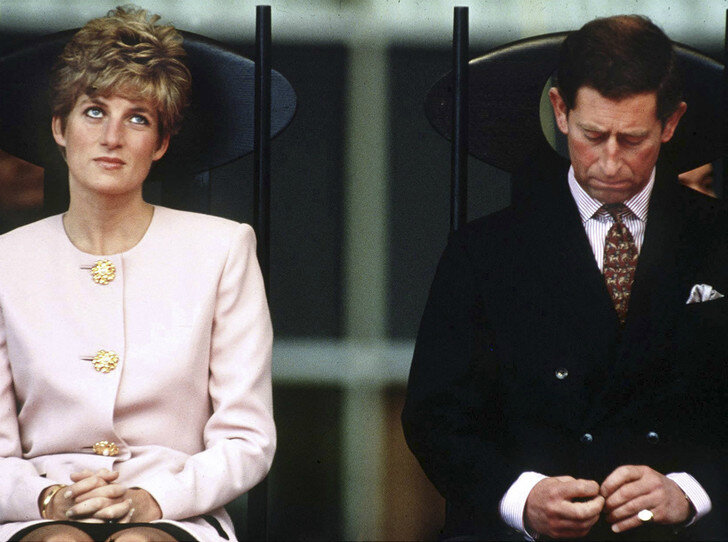 Брак Дианы и Чарльза не был таким уж и счастливым.