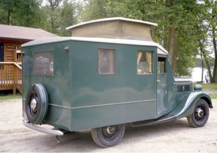 Ford House Car 1937г, с поднятым сегментом крыши