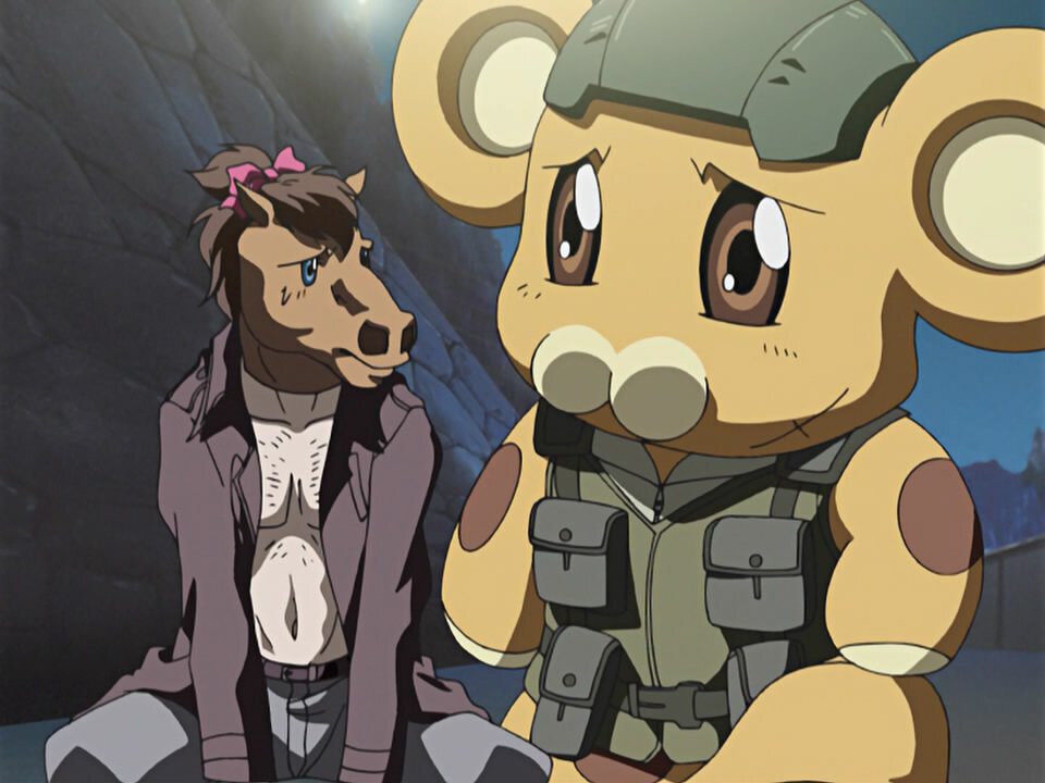 Стальная тревога: фумоффу. 
Серия стальной тревоги относится к жанру "меха", а не комедия. Однако, тв-2 про фумоффу - это филер и комедия в чистом виде. Вам даже не обязательно смотреть первый тв, что бы насладиться 2м. Нам с самого начала поясняют, что Сагара Саске - парень что воевал с самого детства. Война - это его жизнь и другой он не знает. Однако в тв-1, его отправляют на задание по охране некой барышни по имени Чидори (И так у Саске появилось Чидори), в связи с чем, ему пришлось изображать из себя ученика школы. Однако, привыкший к войне саске и в школе начинает вести себя, как на поле боя. 