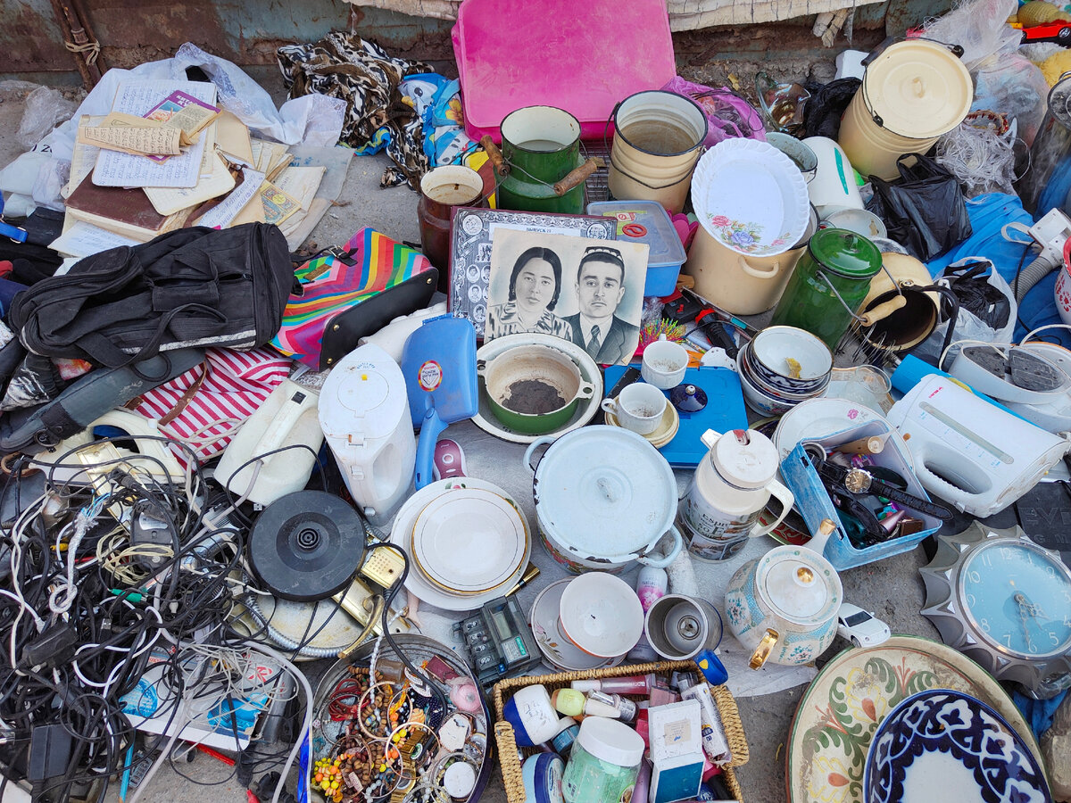 Блошиный рынок Янгиабад в Ташкенте, фото автора
