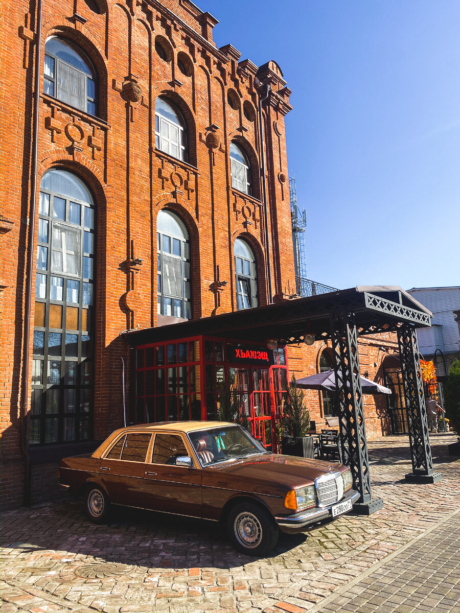 Входная группа отеля