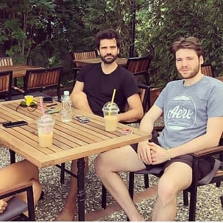 Песня брат джан армянская песня. Зейнеп оймак и каан урганджиоглу. Mger armenia brat jan. Серго брат джан. Гагик алексанян саратов.