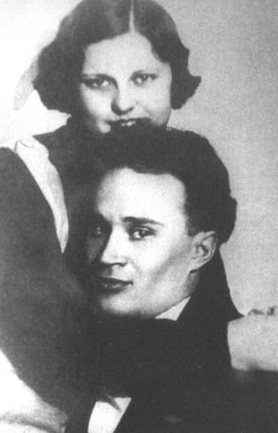 Продолжение книги «Что вы особачились на песню мою?» (Павел Васильев) // На фото: Павел Васильев и Нина Голицына. 1935 г.
