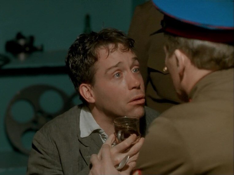 баринов огузок кухня. ближний круг шеф мужская работа. ближний круг шеф мужская работа. ближний круг / the inner circle (1991). слаженная работа на кухне.