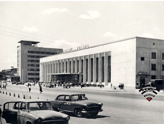 Московский вокзал, середина 60-х.