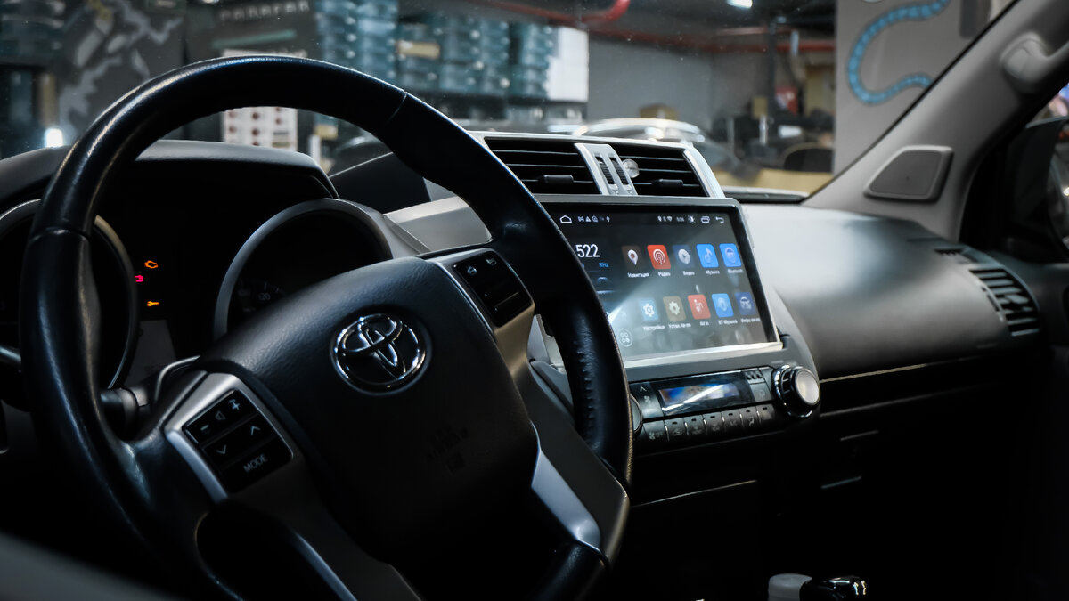Замена тачскрина на Toyota Land Cruiser 150 | Автомобильные ...