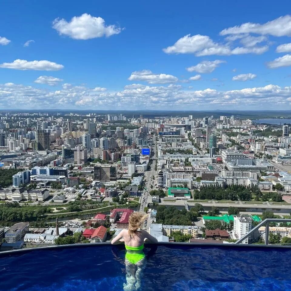 Фото в бассейне Высоцкий: Полина Агапова