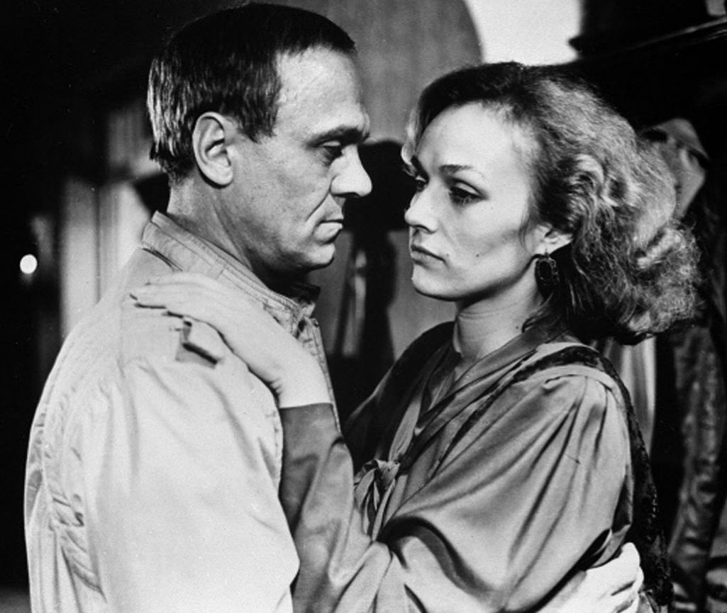 Владимир Меньшов и Наталья Андрейченко в фильме «Прости», 1986 год. Источник фото: Instagram*