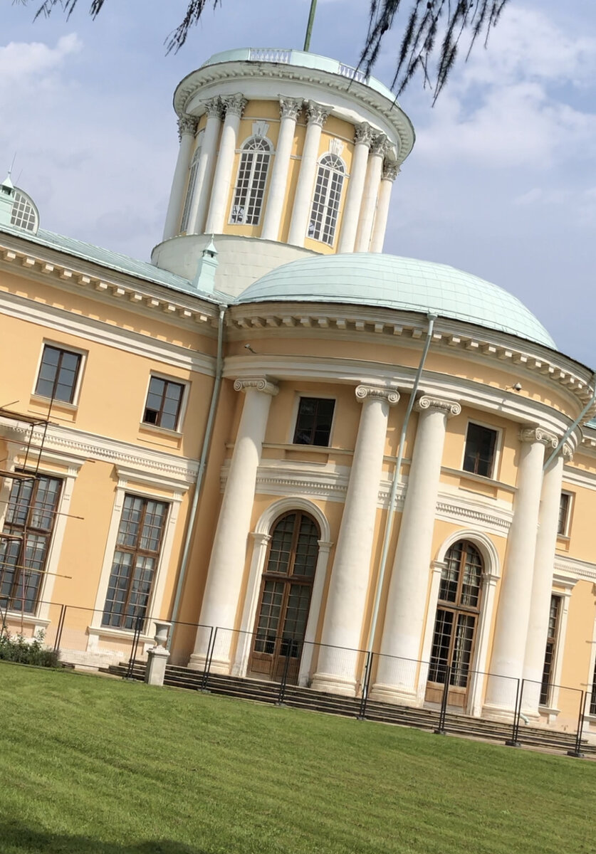 Дворец(Большой дом)