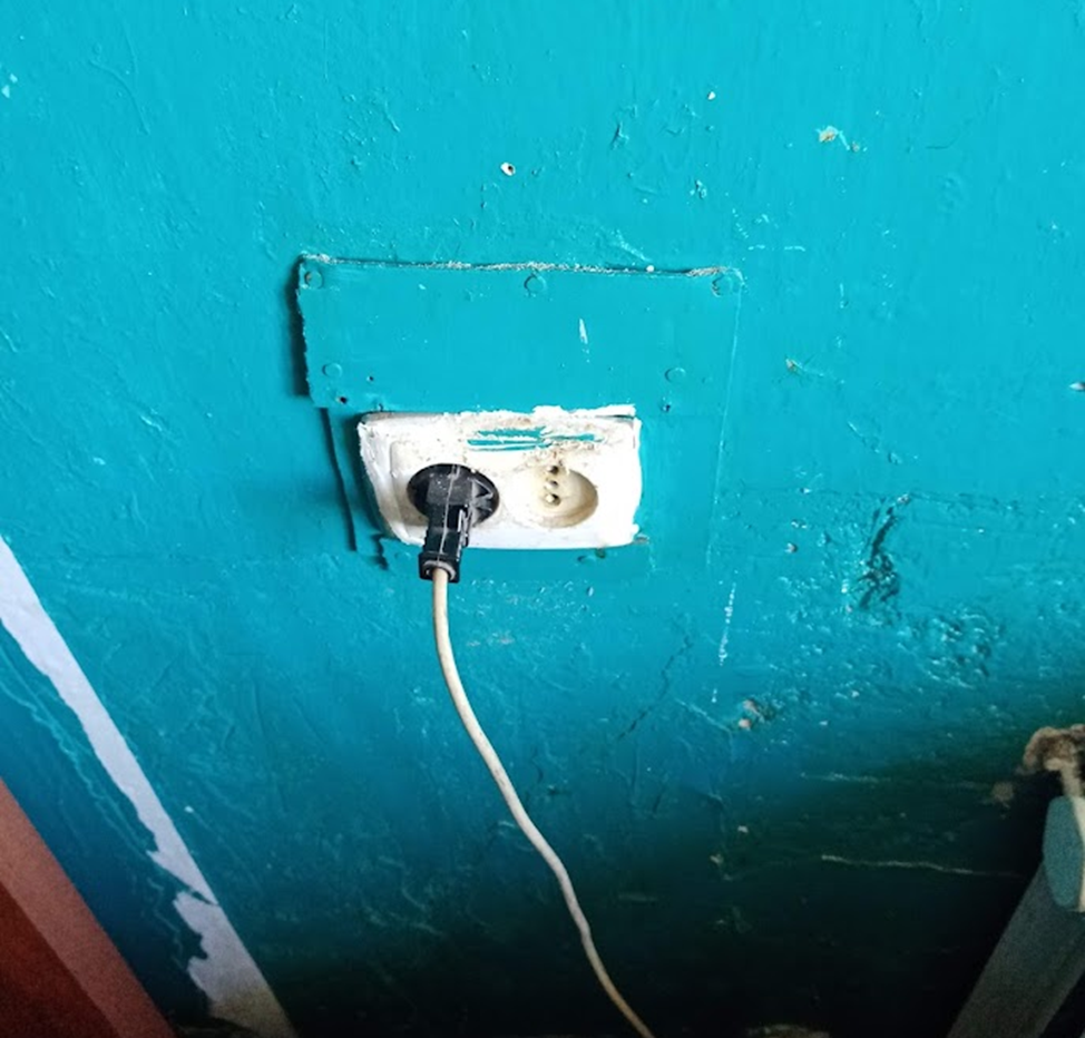 Единственная розетка на кухне