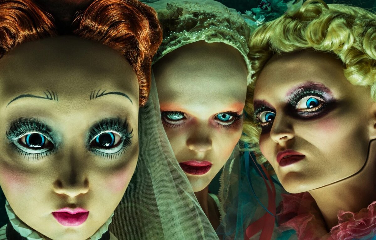 Дата выхода: 21 июля 2022 Создатели «АИУ» подготовили для любителей хорроров девять новых страшных серий. Сезон откроется историей о кукольном домике, населенном пугающими инфернальными «игрушками».