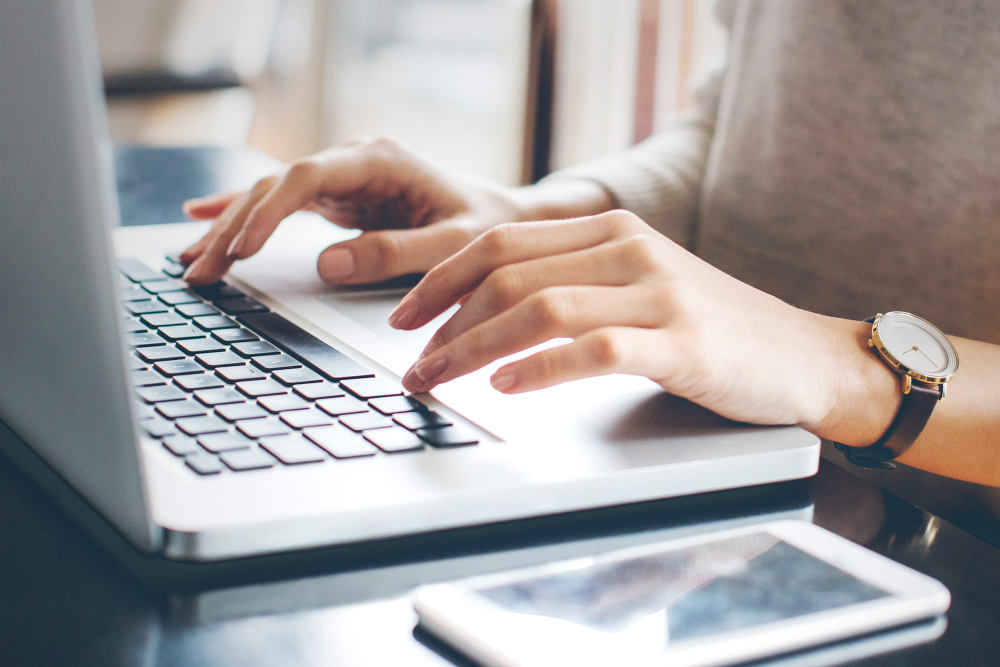 Рабочий стол для написания статей, Фото из Pinterest,