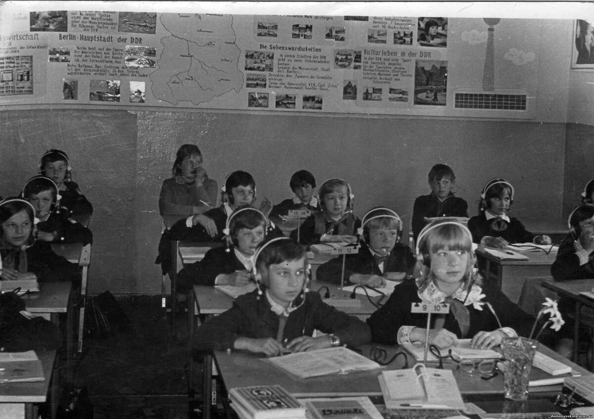 Советские школы почему. Школа в 70-80 годы. Школа в России 80е годы. Советская школа 80 гг. Советские школьники.