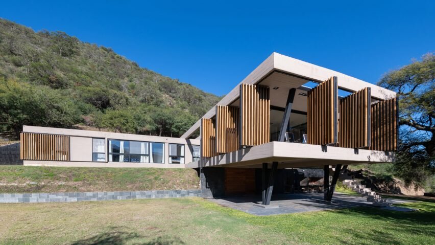 Источник изображения - https://static.dezeen.com/uploads/2022/01/luyaba-house-barrionuevo-villanueva-arquitectos-argentina_dezeen_2364_col_14-852x479.jpg