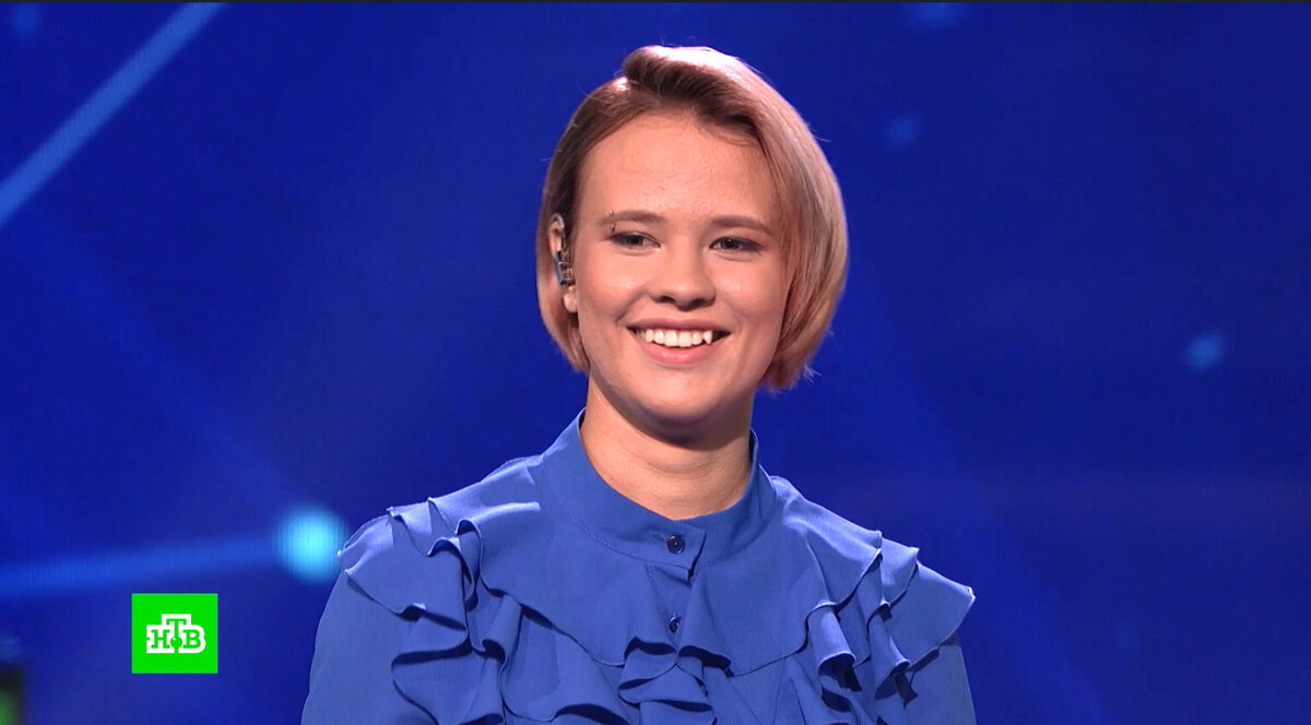 Скрин сделан автором из выступления участника на шоу Ты супер 