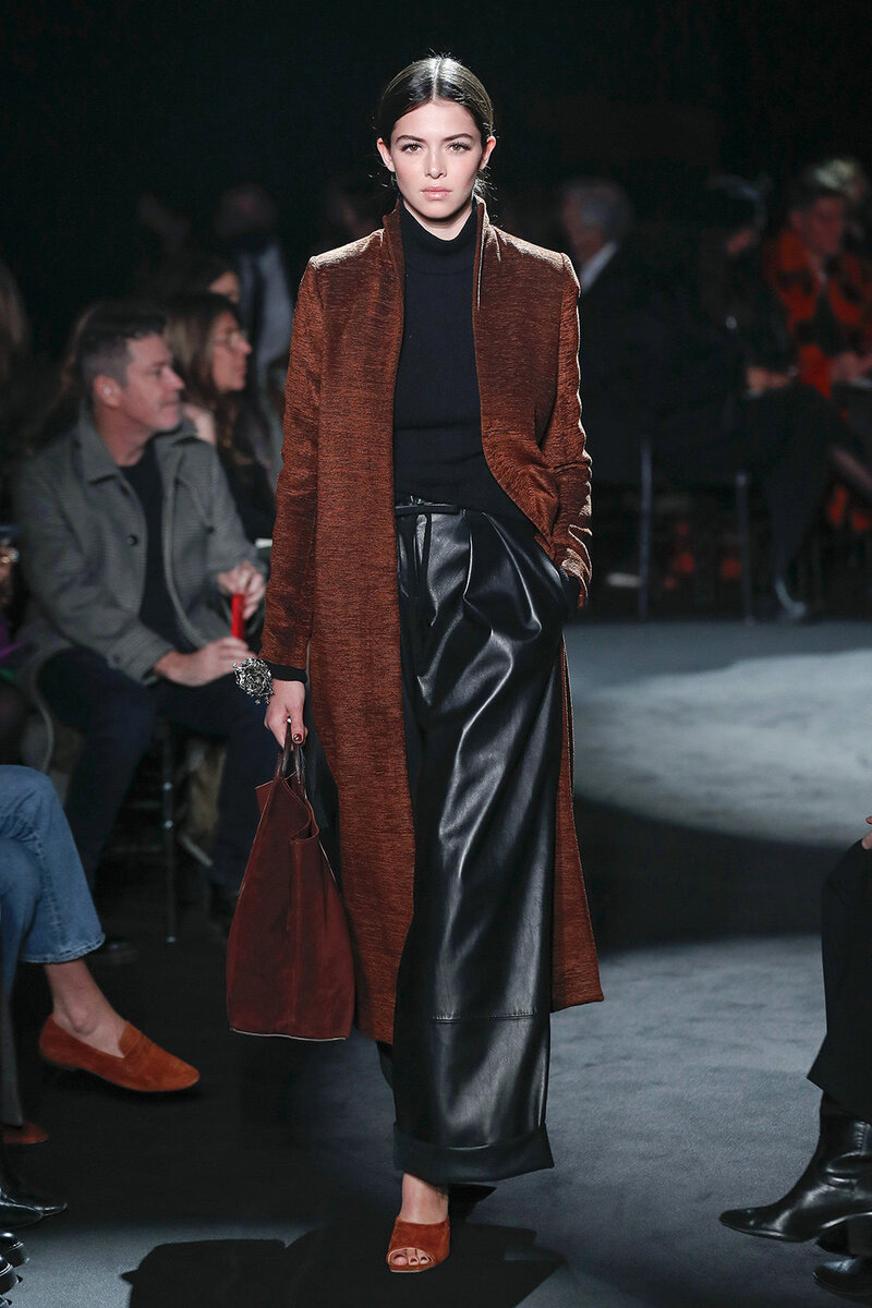    Brandon Maxwell осень-зима 22/23LEGION-MEDIA