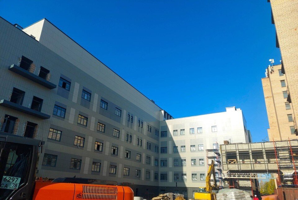     Новый корпус Александровской больницы в Петербурге откроется в декабре 2022 года / Фото: Комздрав