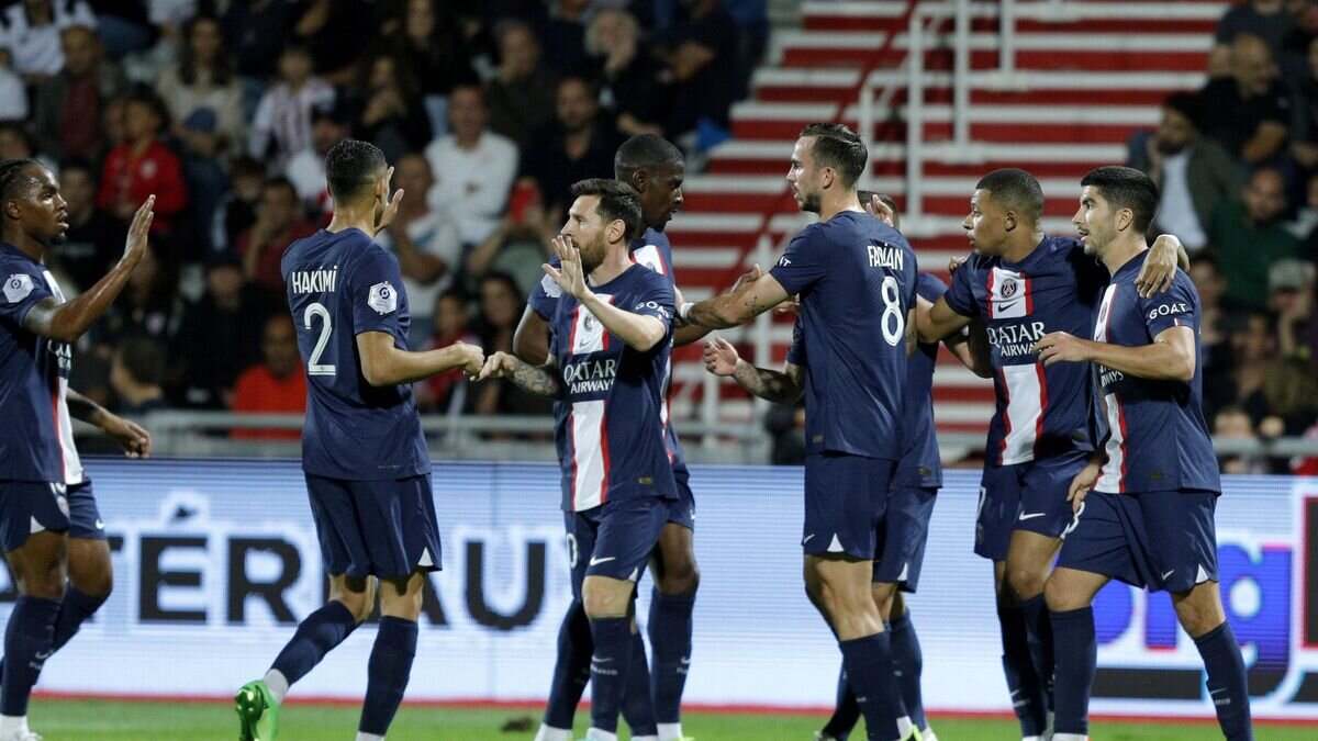    Футболисты "ПСЖ"© AFP 2022 / PASCAL POCHARD-CASABIANCA