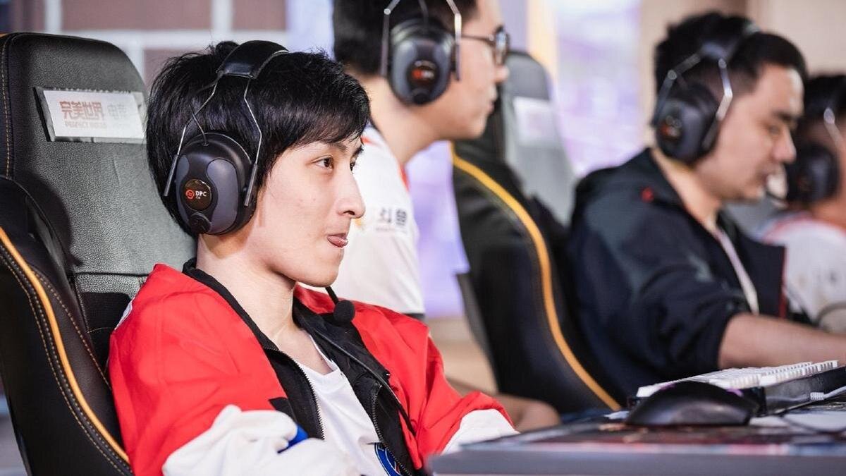    Киберспортивная команда PSG.LGD:twitter.com/lgdgaming