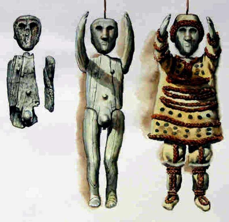 Кукла из кости мамонта, изображающая шамана, найденная в Брно. Изготовлена в 25-30-м тысячелетии до н.э.