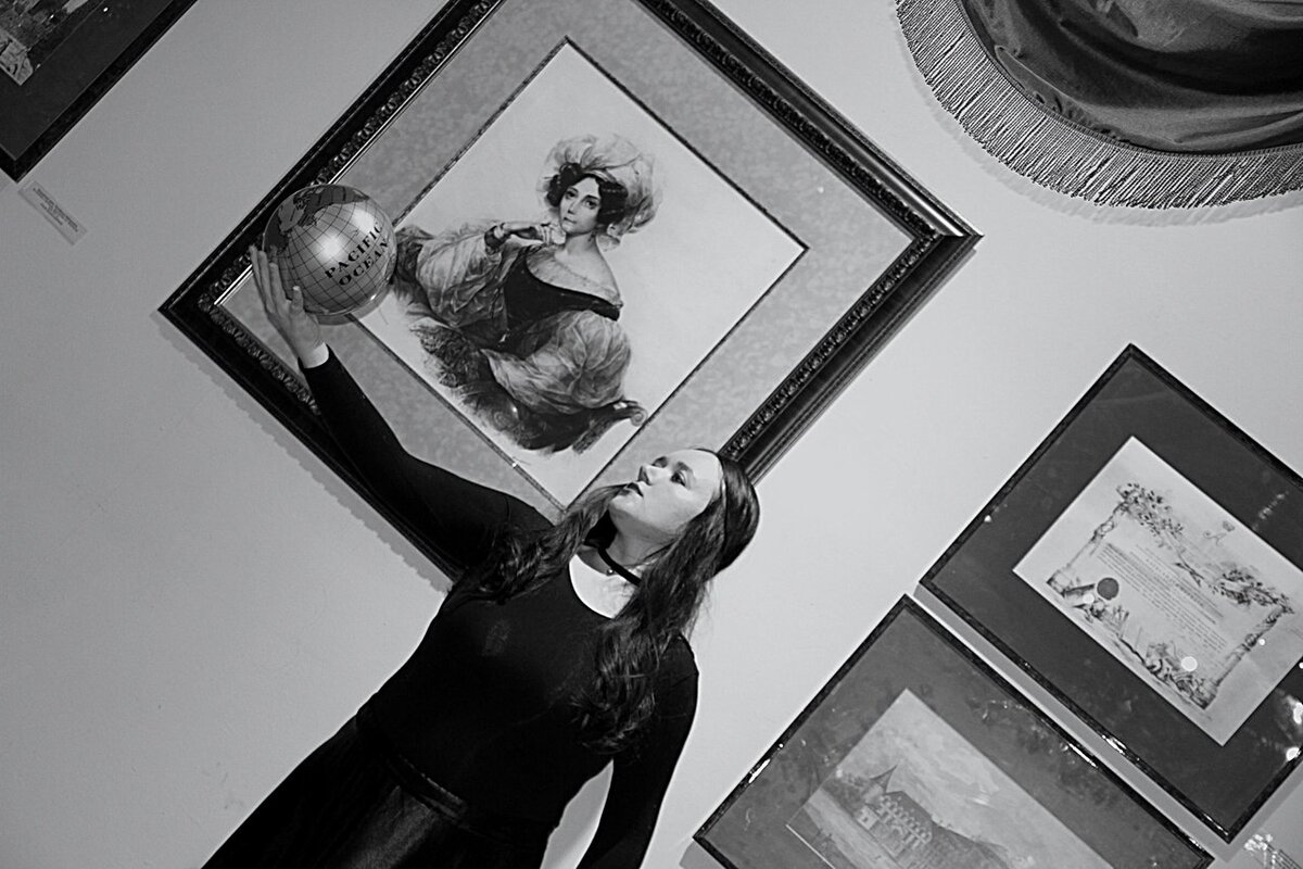 Центр-музей "Преодоление" им. Н.Островского, Тверская,13, г.Москва. Из спектакля "Чтобы в мире было двое..."