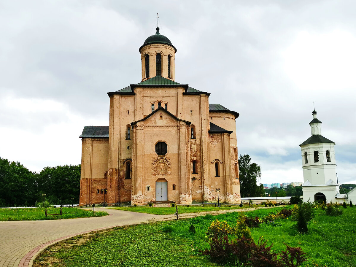 Церковь Михаила Архангела Свирская в Смоленске. Церковь Михаила Архангела (Свирская).