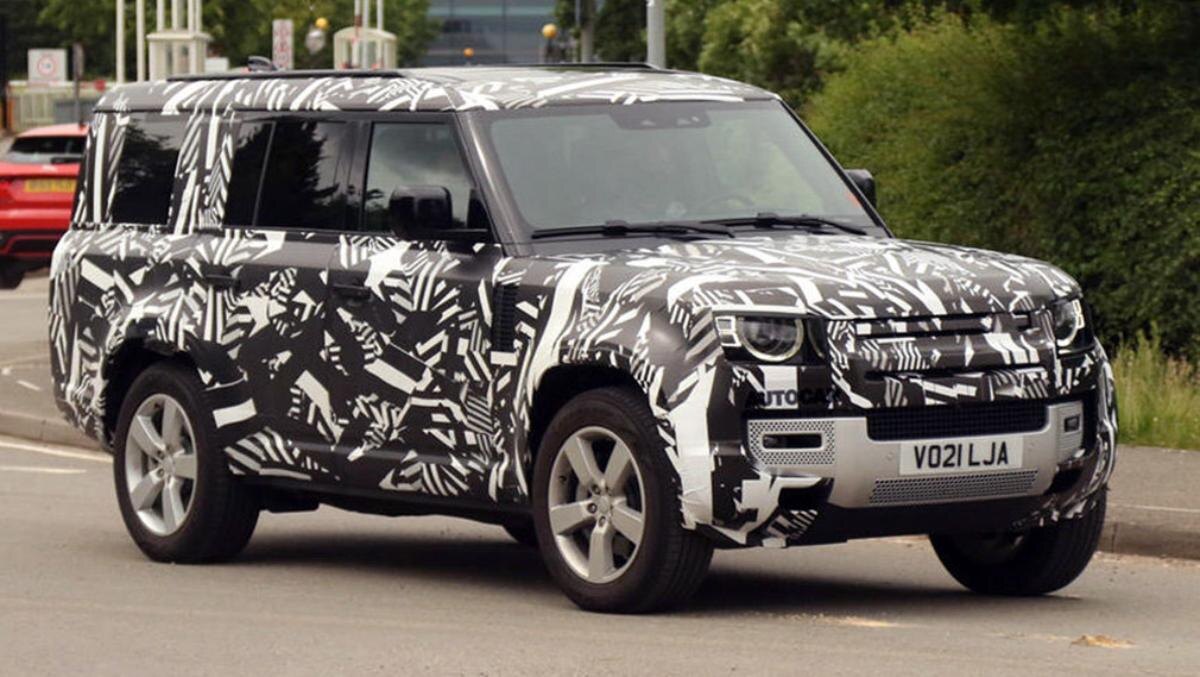 Land Rover Defender 130  2022
















