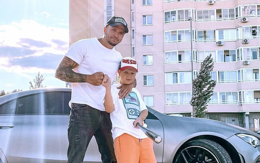 Антон Гусев со своим сыном