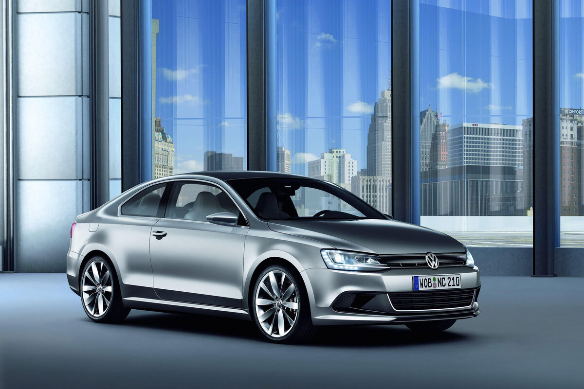 Volkswagen New Compact Coupé (NCC) на выставке NAIAS в Детройте. 11 января 2010 года