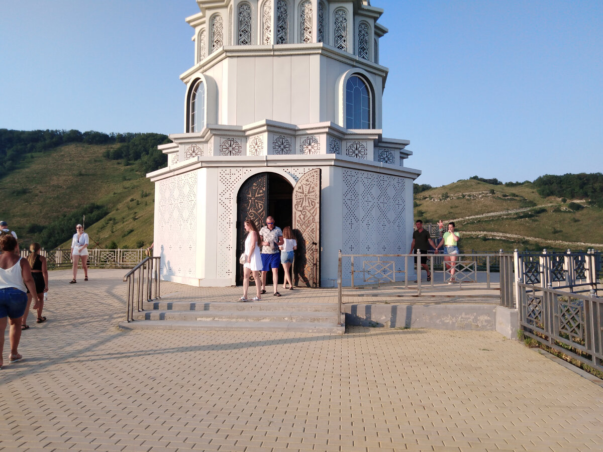 Часовня Серафима Саровского на Мархотском хребе