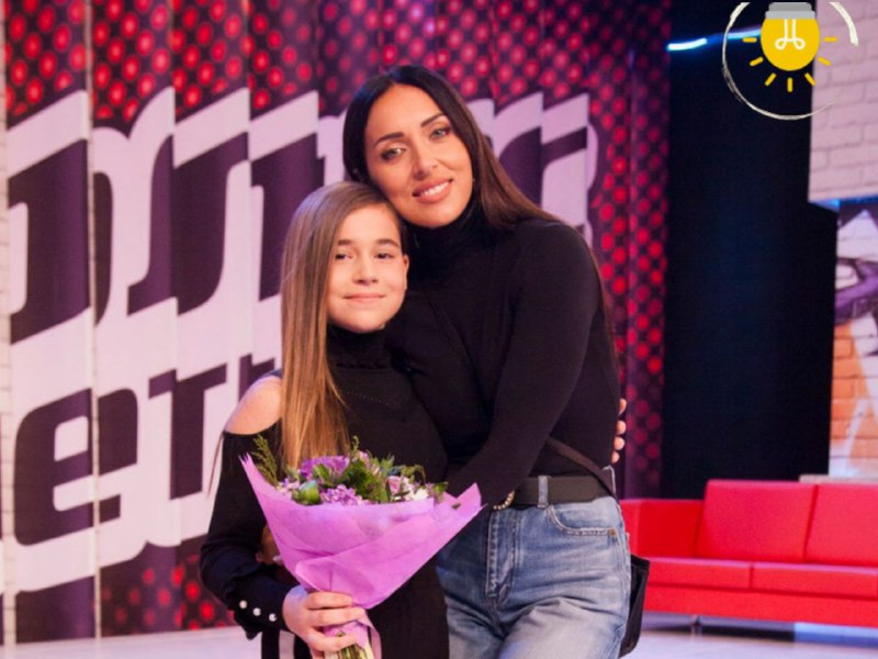 Алсу с дочкой