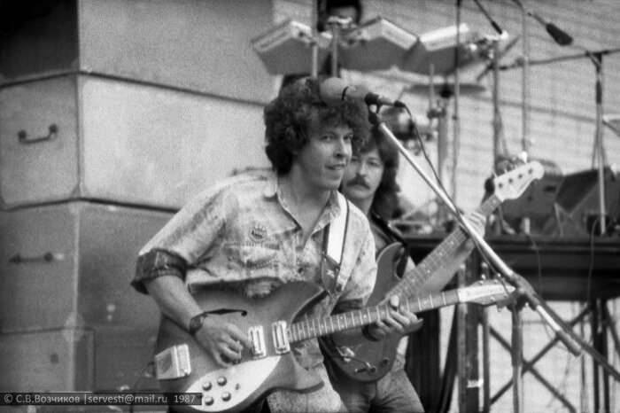 Песня скворец машина времени. Песня скворец машина времени. Скворец песня макаревича. Машина времени макаревич скворец. Песня скворец машина времени.