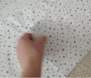 Отгибаем верхнюю часть от спинки