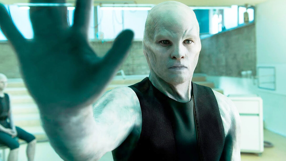 Кадр из фильма The Titan. Режиссер: Леннарт Рафф. Оператор: Jan-Marcello Kahl. Производство: 42, Amel Company, The, Motion Picture Capital, Movie Trailer House, Nostromo Pictures. Показ в России: Экспонента 