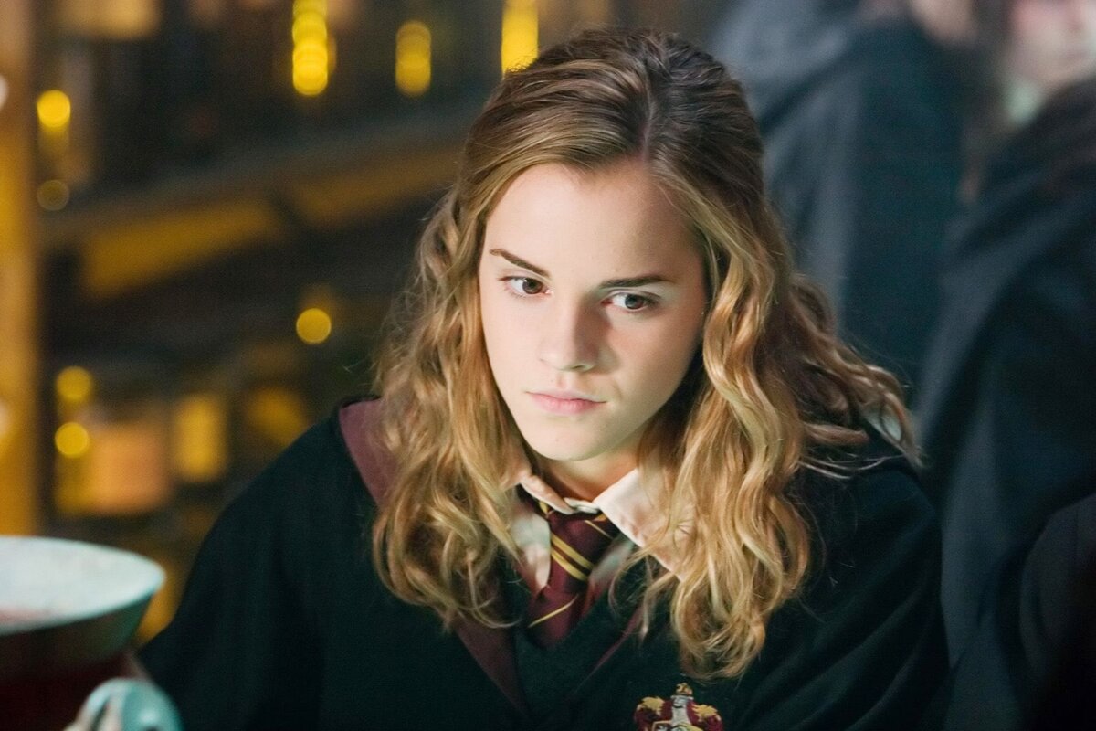 Гермиона легко адаптировалась к миру магии. И очень боялась лишиться его