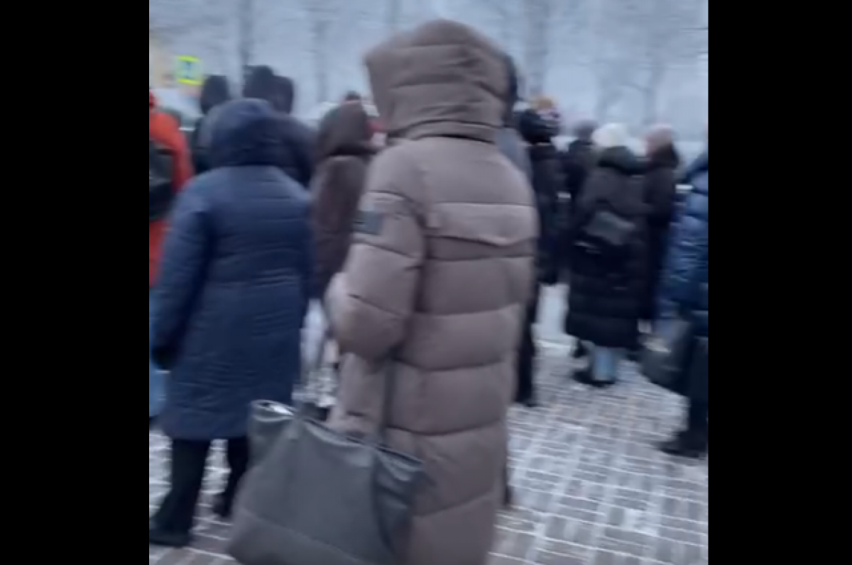    Ставропольцы жалуются на переполненные маршрутки и толпы на остановках