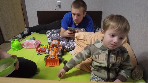 Парень серега канал дзен. Парень серега канал дзен. Парень серега канал дзен. Парень серега канал дзен. Серега три руки фото семьи.