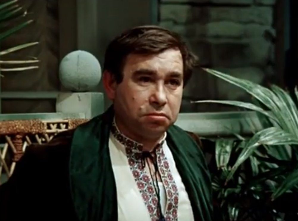 Кадр из кинофильма "12 стульев", 1976 г., режиссер и сценарист Марк Захаров, композитор Геннадий Гладков (скриншот)