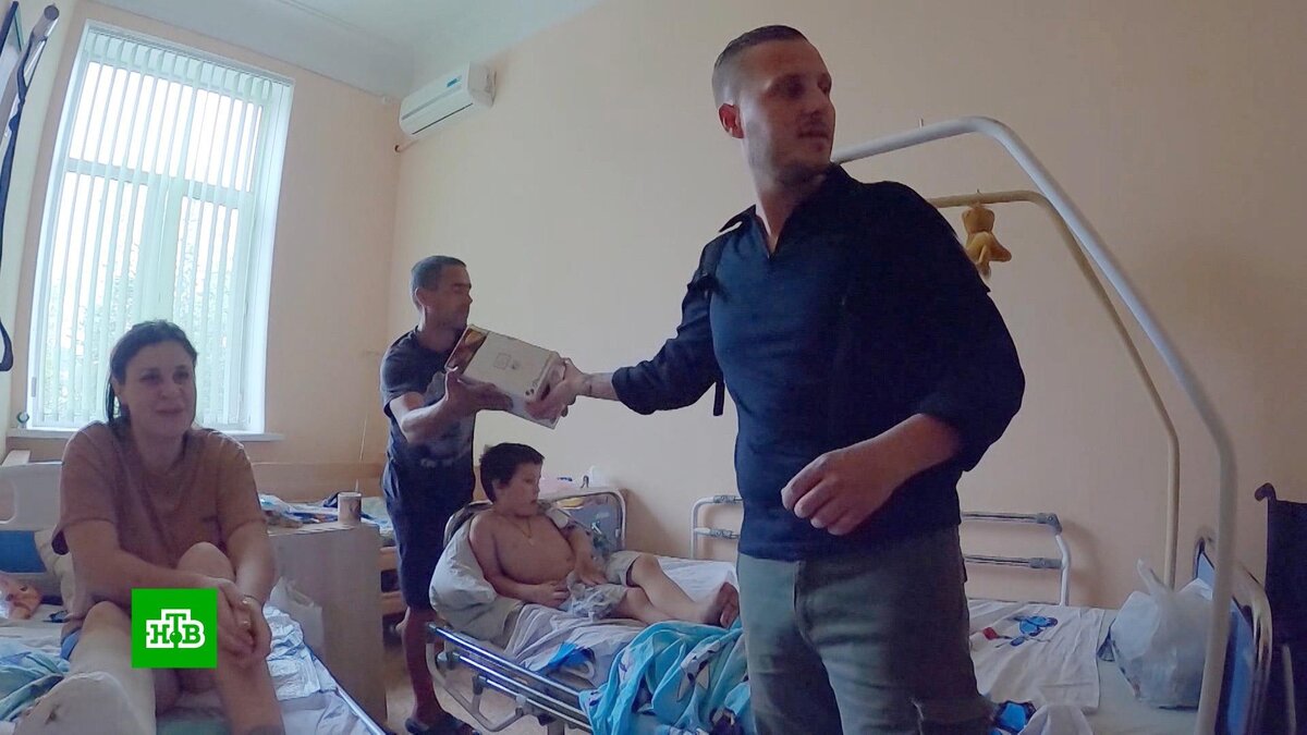    Французский репортер собирает деньги для пострадавших от обстрелов ВСУ в Донецке