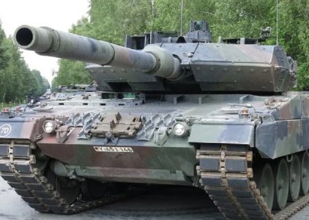    Шольц: Германия консультируется с союзниками по вопросу поставок Leopard Украине
