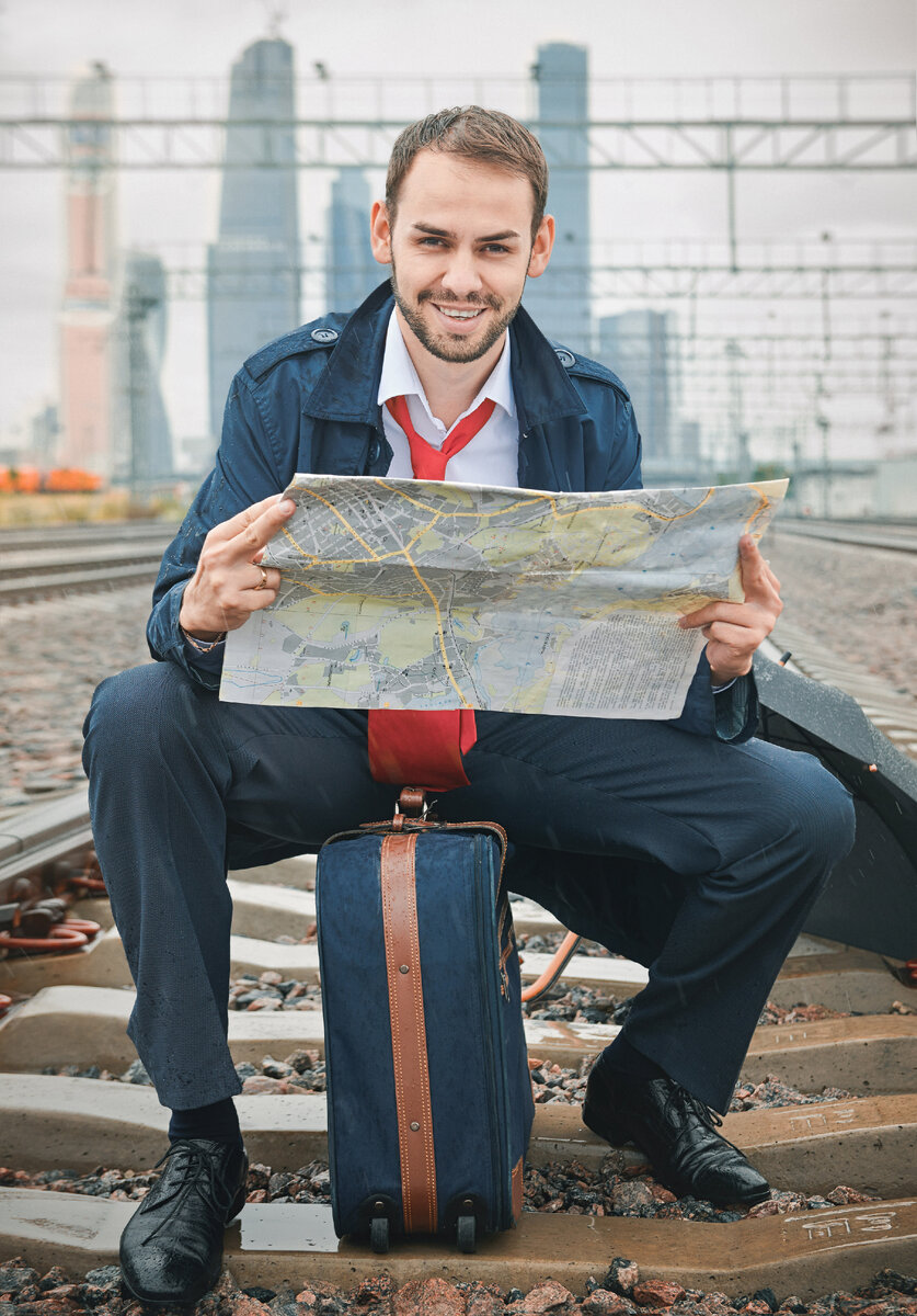 Дмитрий Осипов. Грани пути. (Фото сделано на строящейся МЦК)