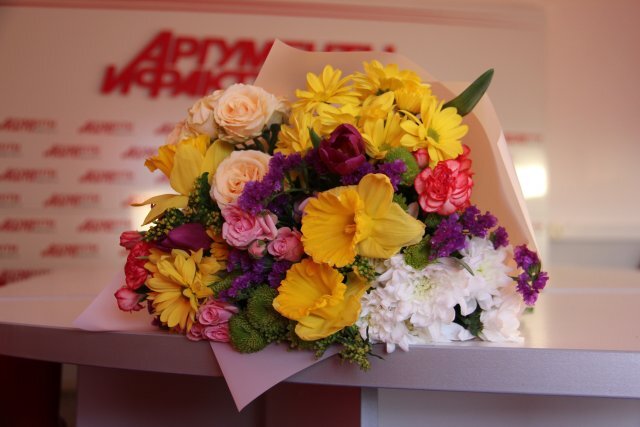 Цветы неразрывно ассоциируются с праздником / Дарья Галеева / АиФ