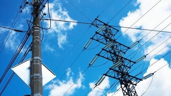     Плановые отключения электричества в понедельник запланированы сразу в 5 районах города. Больше всего домов будет обесточено в Краснооктябрьском районе.