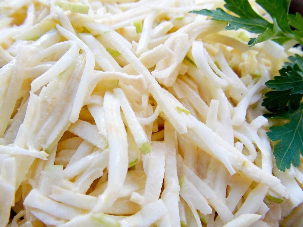      https://static.1000.menu/img/content-v2/7a/24/18695/salat-iz-kornya-seldereya_1583301978_8_max.jpg